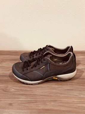 Dansko Paisley Waterproof Navy Hiking Lace-Up Sneakers Camping Outdoors Comfy